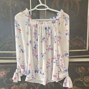 CeCe Floral Ruffle Sleeve Top